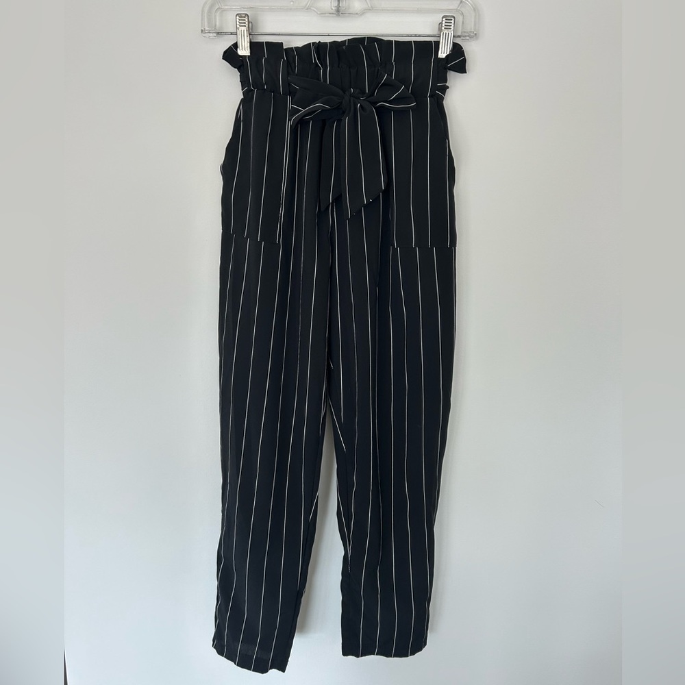 Black Pinstripe Dress Pants With Ruffled Waist And Tie Belt Women’s Size XS